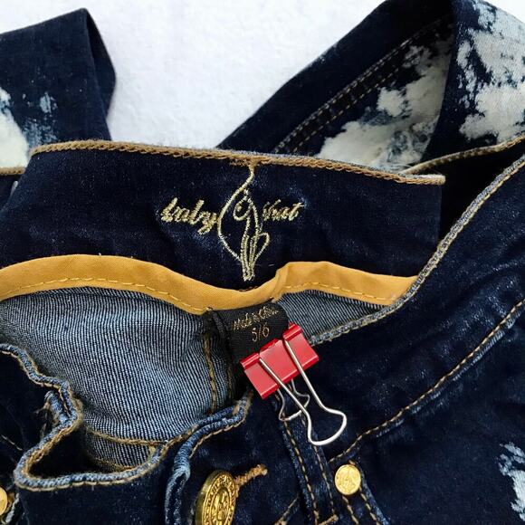 Baby Phat NWOT Distressed Skinny Jeans Juniors/Women 5/6 - Picture 9 of 9